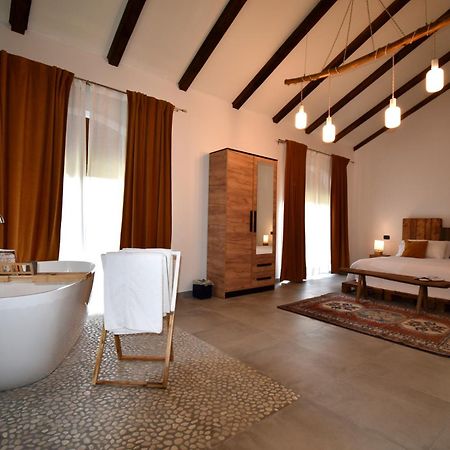 Cascina Tre Botti Hotel Agliano Terme Exterior photo