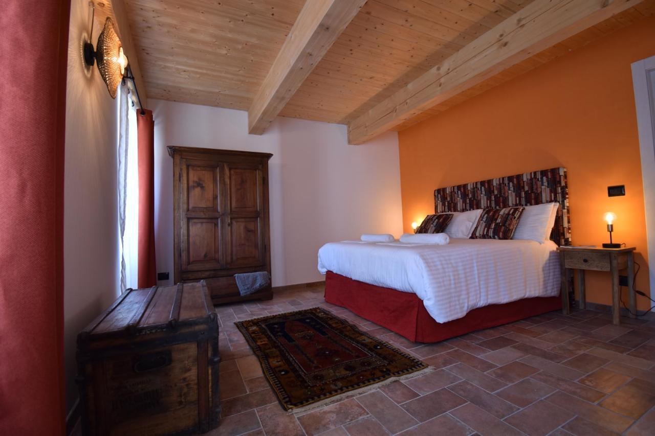 Cascina Tre Botti Hotel Agliano Terme Exterior photo