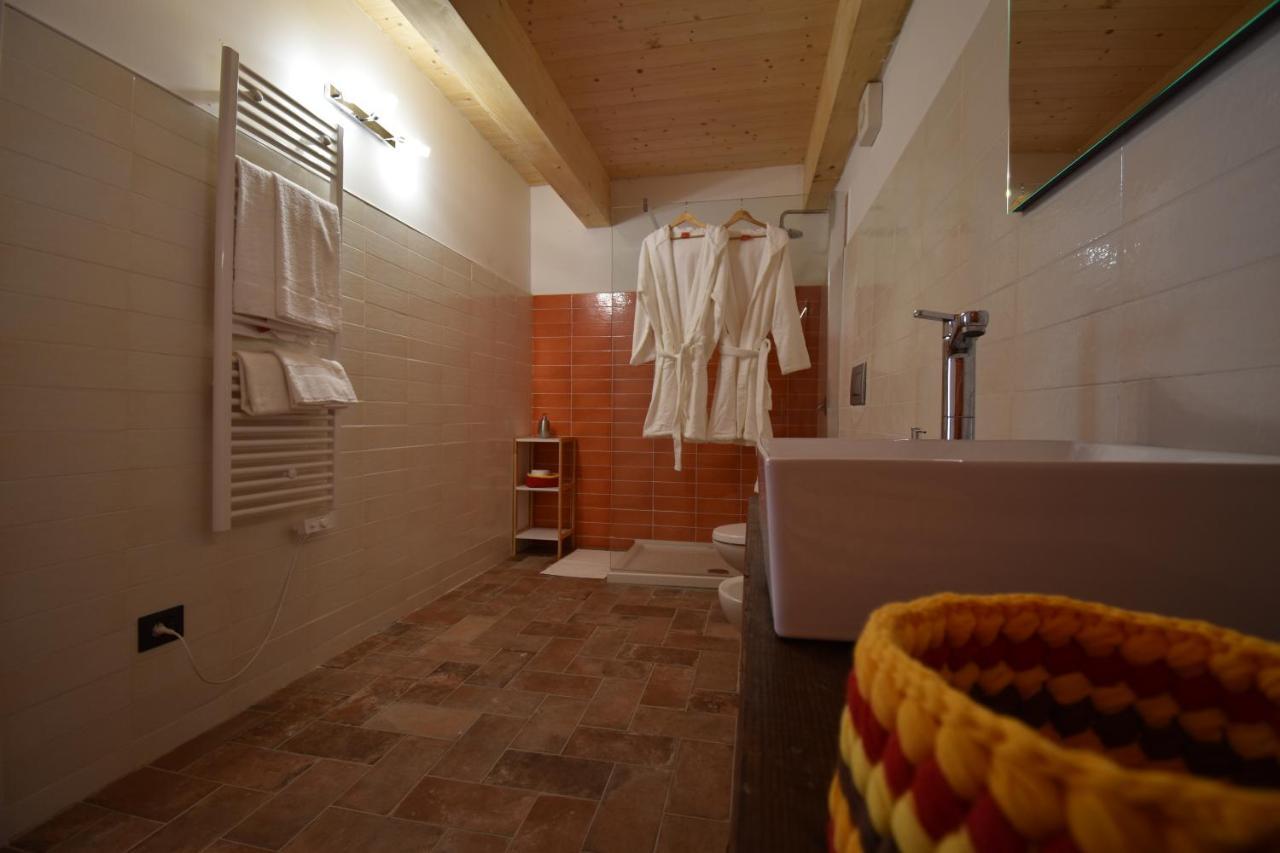 Cascina Tre Botti Hotel Agliano Terme Exterior photo