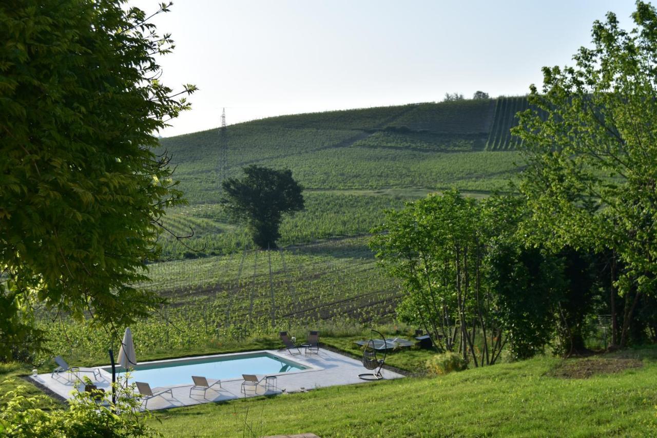 Cascina Tre Botti Hotel Agliano Terme Exterior photo